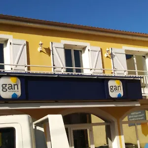 Logis Saint Austremoine Appartement